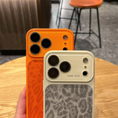 Leopard MagSafe Case - PDP detail 3: Camera module and color comparison